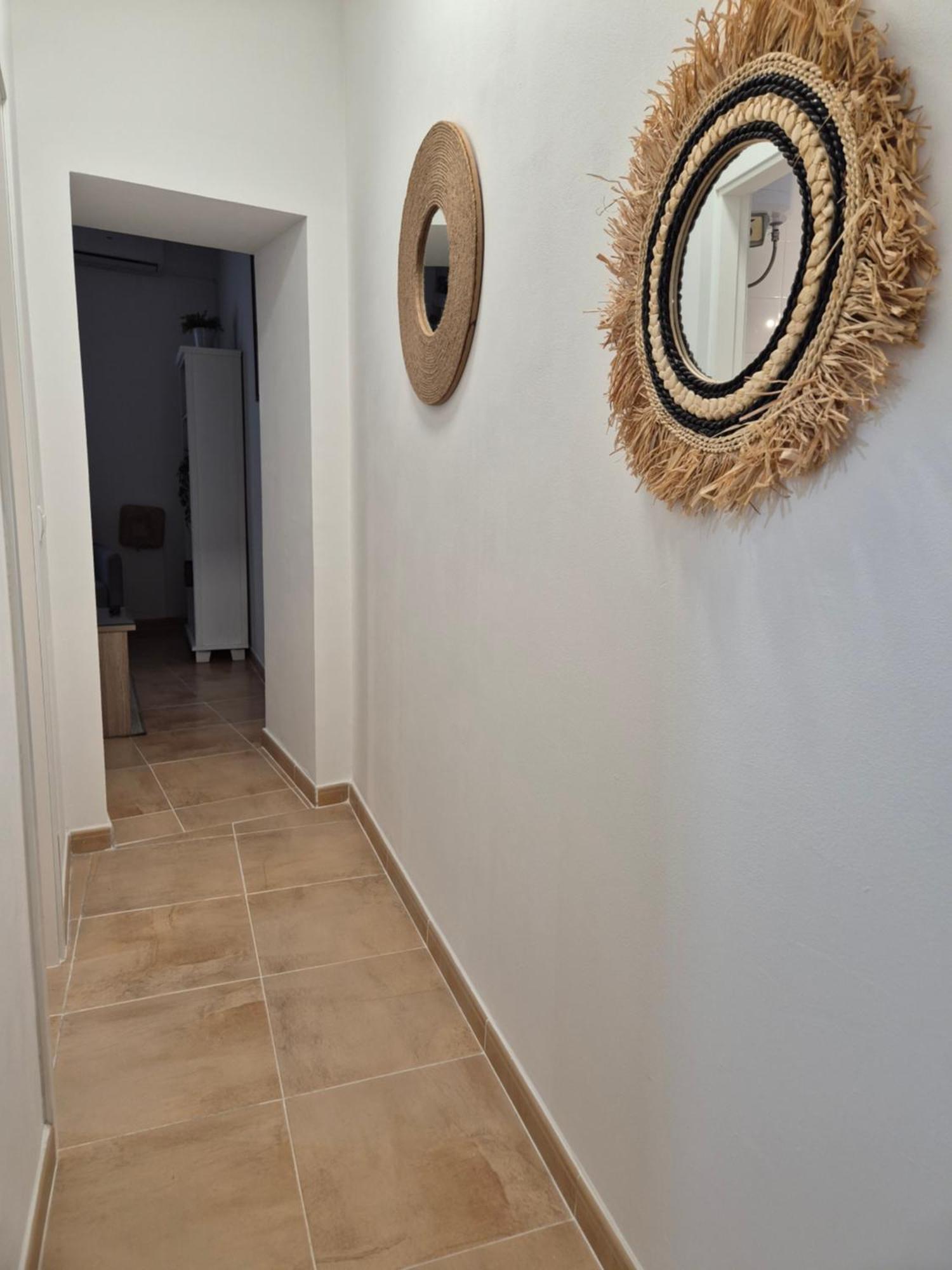 Hostfy Centro San Roman إشبيلية المظهر الخارجي الصورة
